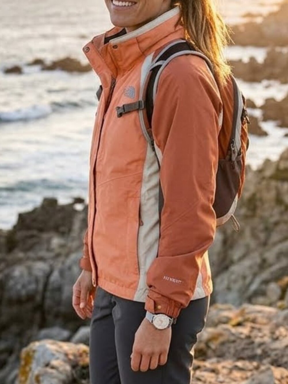 The North Face HyVent Women's Rain Ski Hiking Camping Jacket Size S/P Outdoors